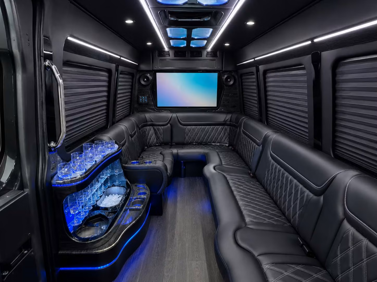 employee shuttle services and airport transfers for temecula businesses